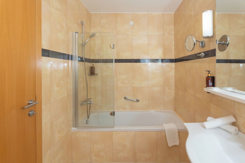 Standard Double Room, Park View photo 2