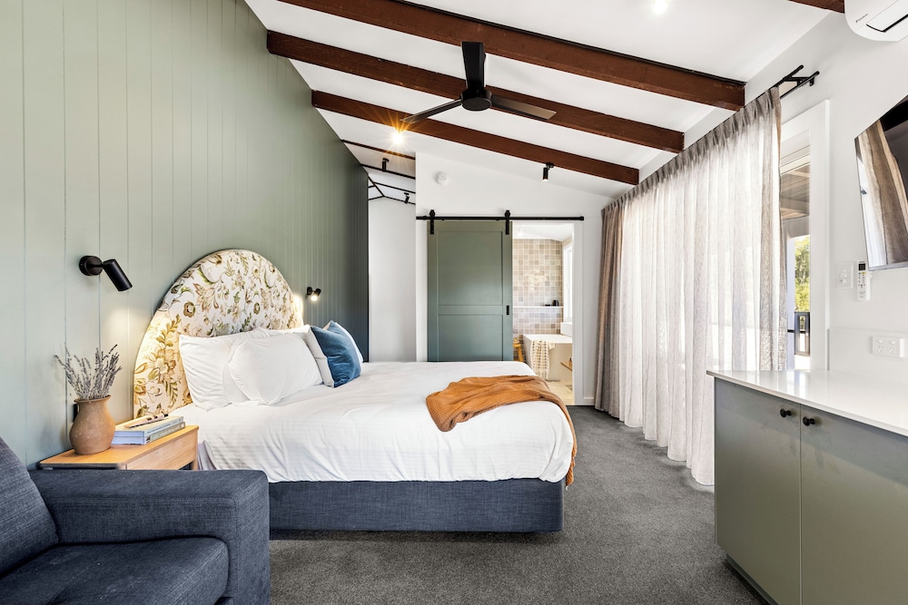 Superior Studio Suite photo 1