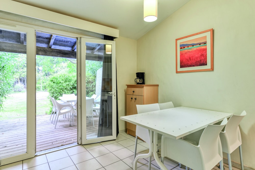 Standard Apartment, 2 Bedrooms - Photo 13