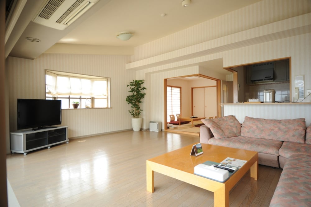 Japanese Western Style Room, 2LDK photo 2