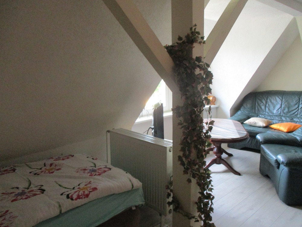 Basic Townhome photo 1