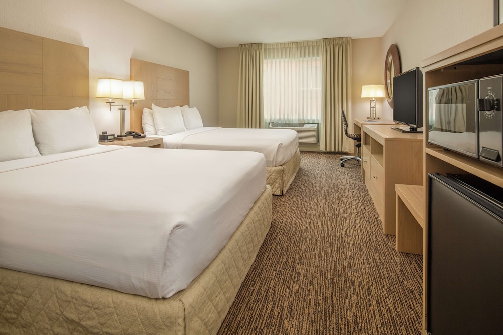 Room, 2 Queen Beds, Accessible photo 3