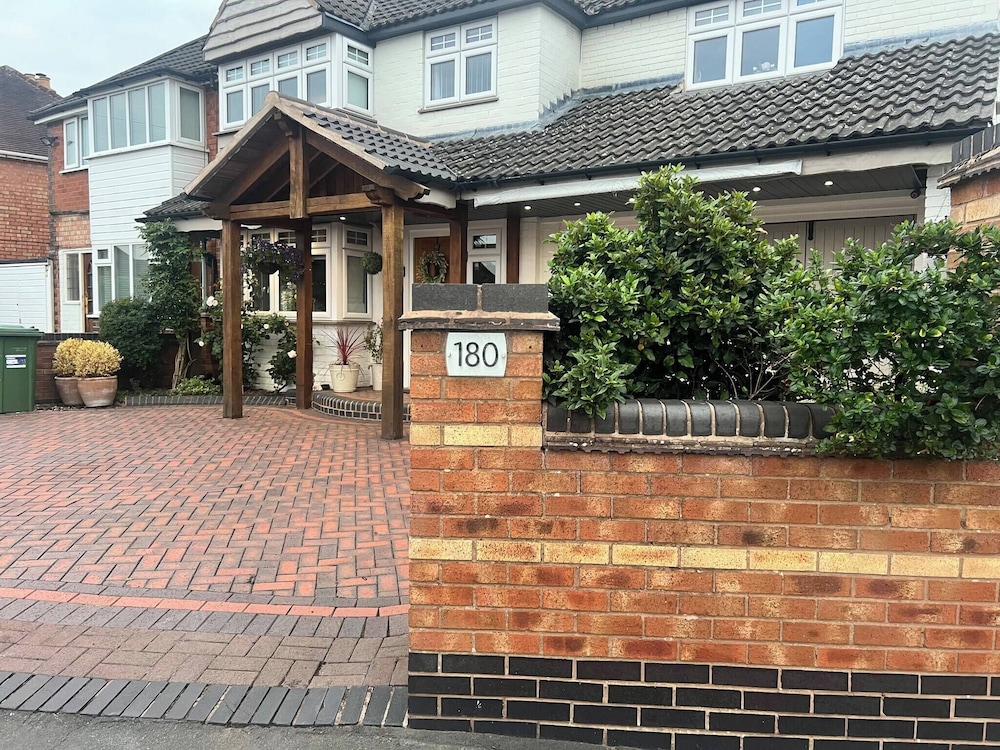 Staysolihull, Large Spacious Corner House,, 사진 28