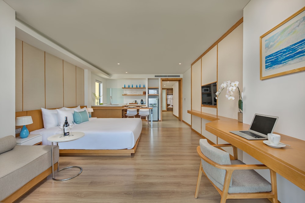 Family Suite, 2 Bedrooms, Balcony, Ocean View (Half Board) photo 3