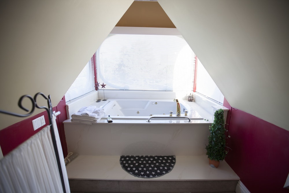 Penthouse, Third Floor photo 3