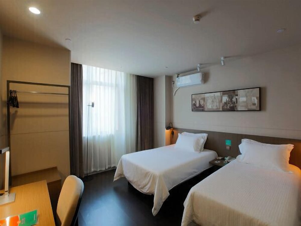 Twin Room (A) photo 3