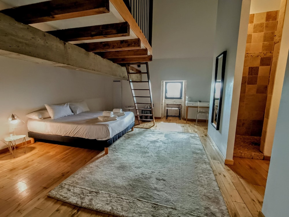 Quadruple Room - Photo 4