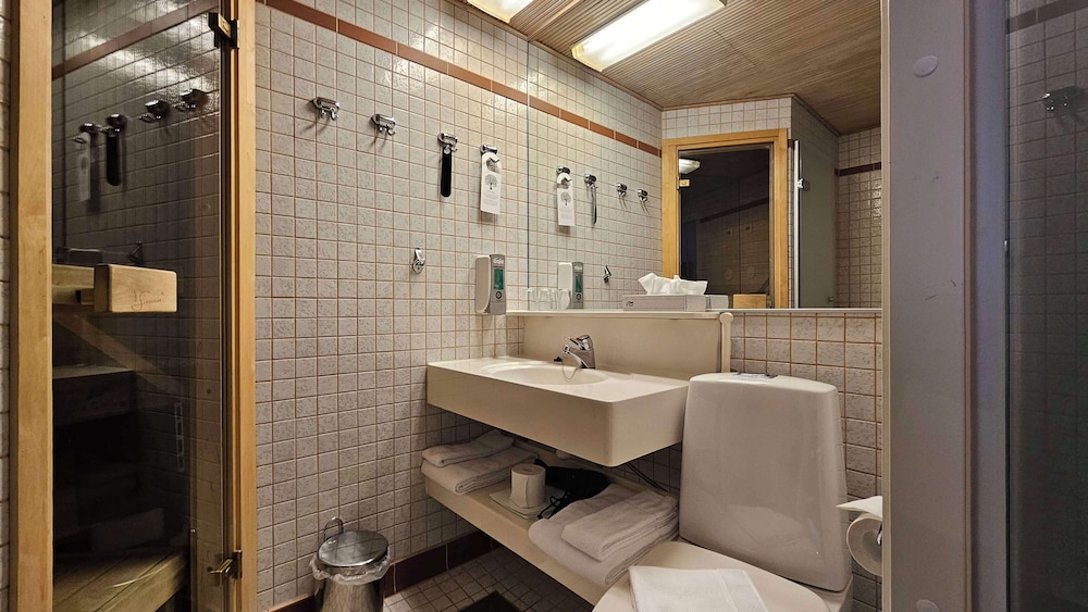 Standard Room, 2 Twin Beds, Non Smoking, Sauna - Photo 18