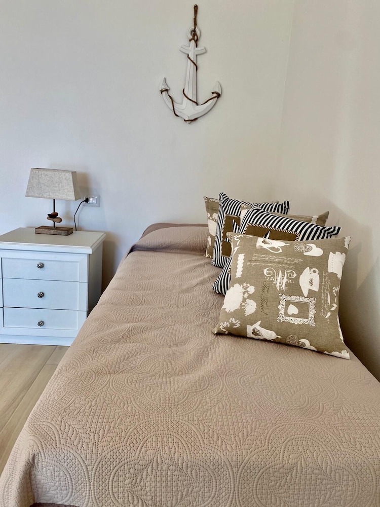 Deluxe Studio, 1 Bedroom, Kitchenette, Sea View (Villetta Zuccale 4)