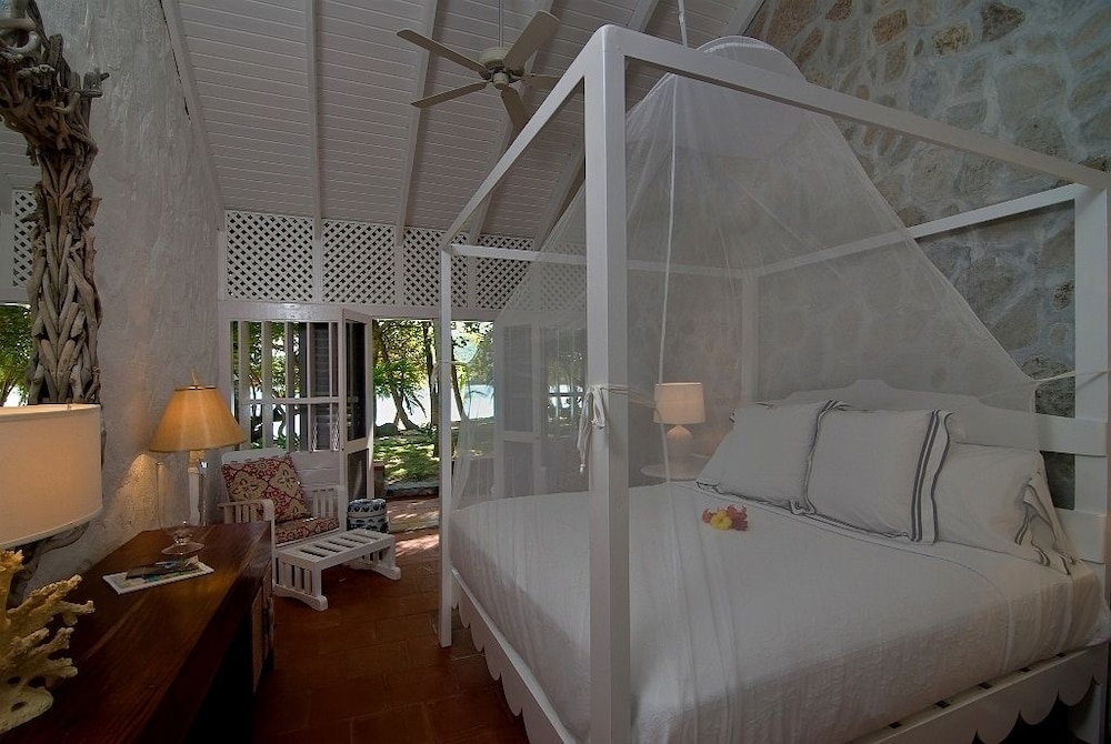 Room, 1 King Bed, Beachfront