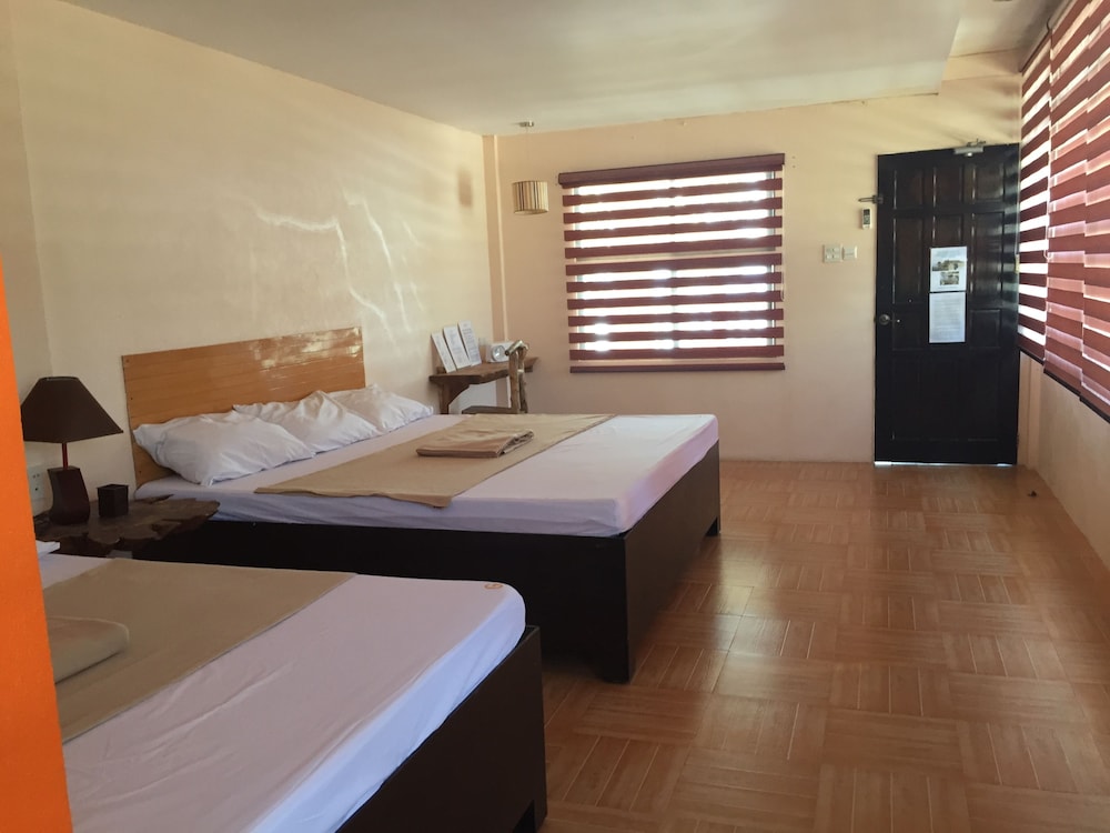 Second Floor Family Seaview Room for 5 Pax