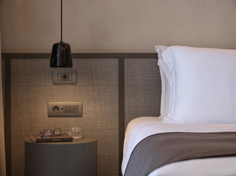 Deluxe Suite, Private Heated Pool, Sea View - Photo 10