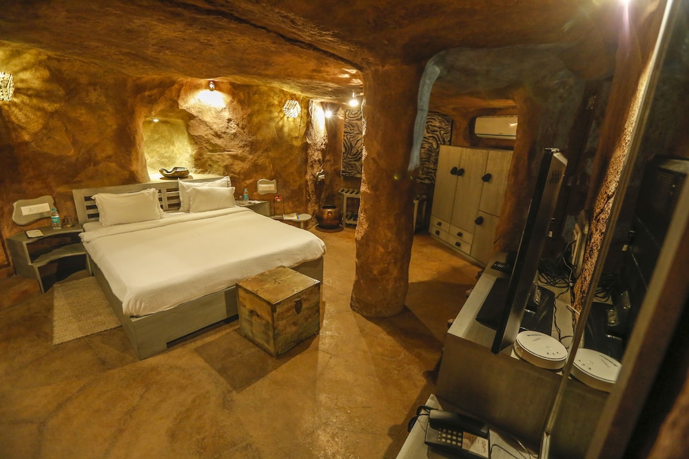 Luxury Cave photo 1