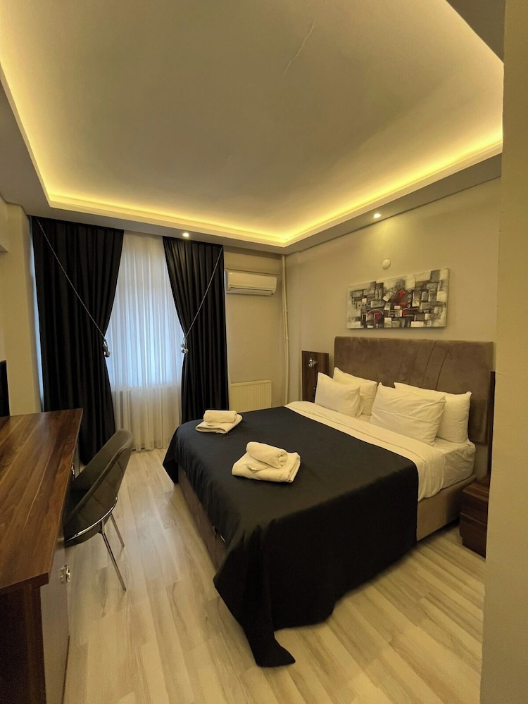 Standard Double or Twin Room - Photo 3