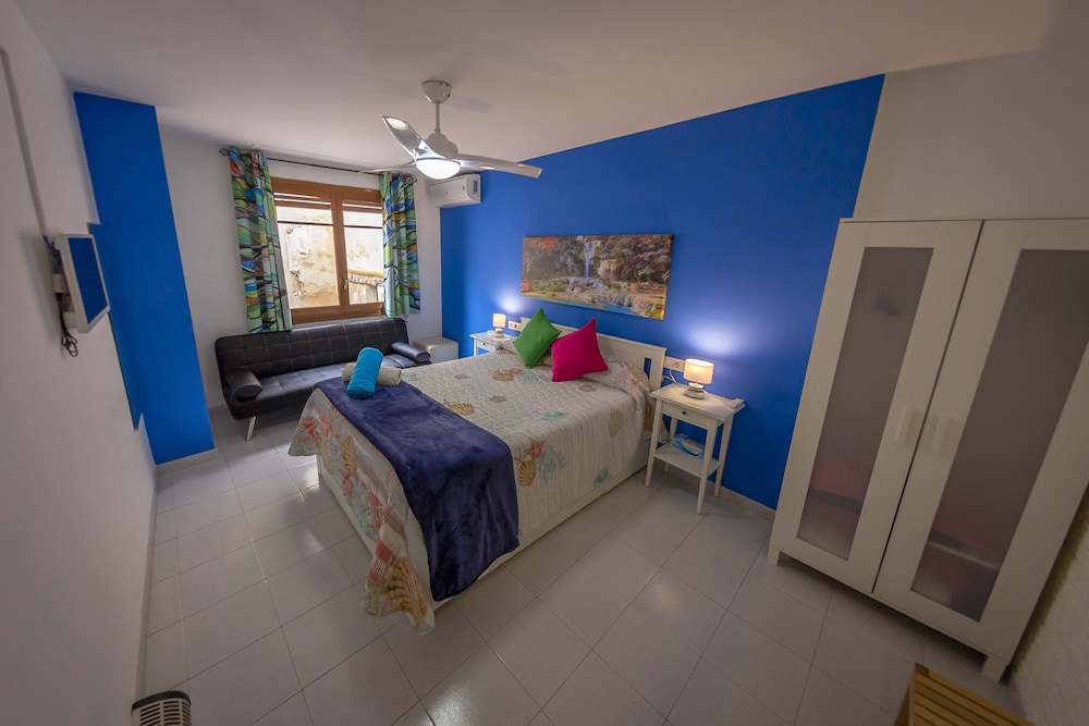 Family Triple Room, Courtyard View