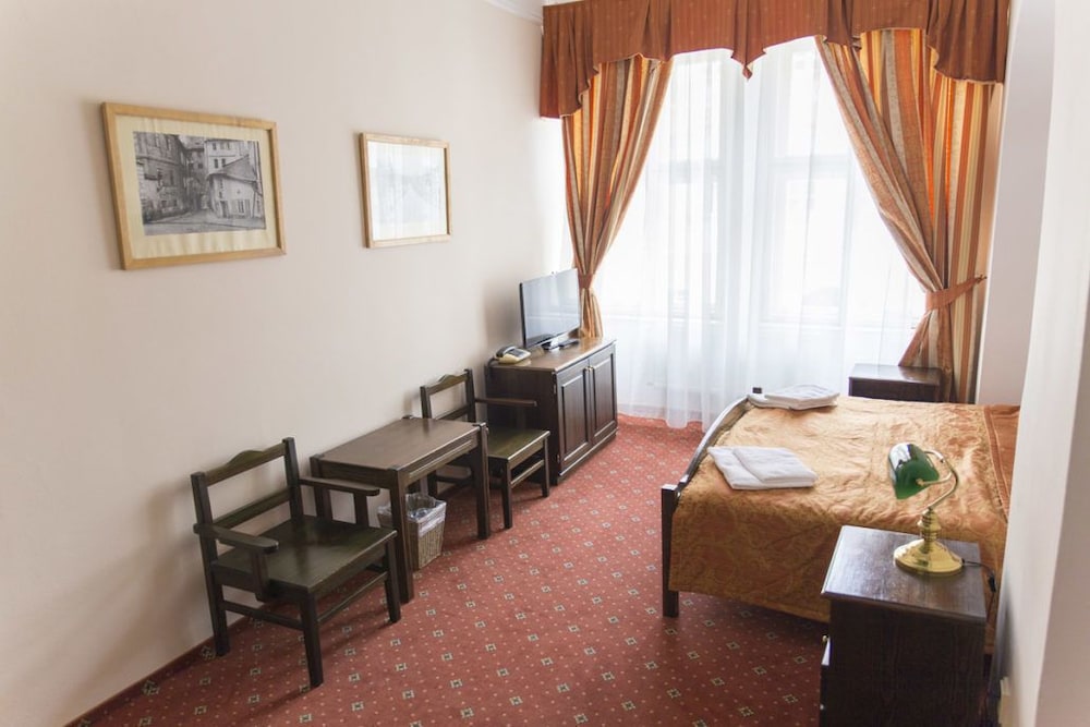 Standard Double or Twin Room - Photo 4