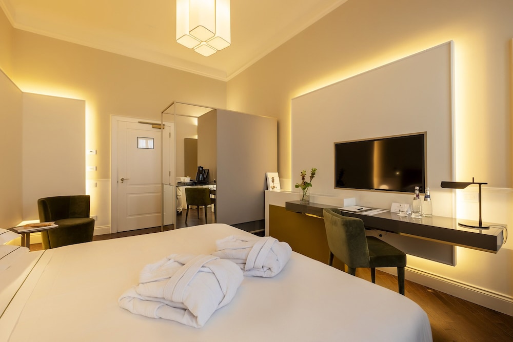 Deluxe Double Room - Photo 5