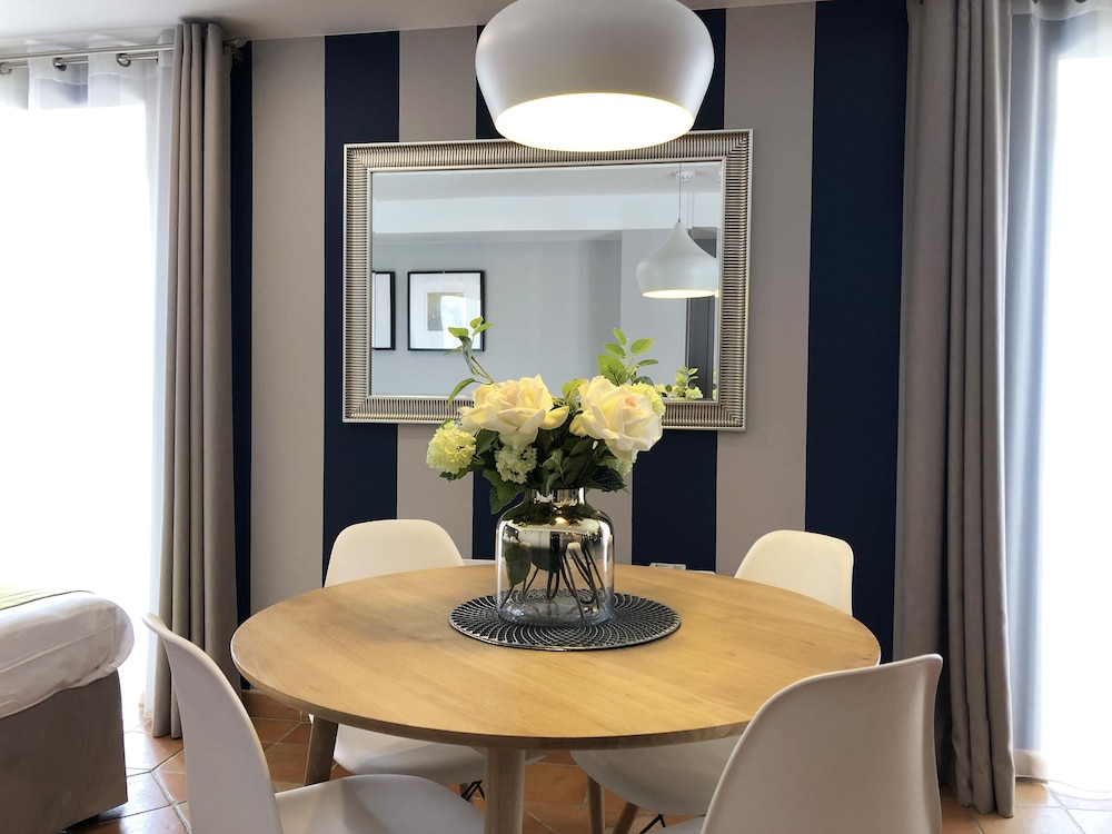 Superior Suite - Photo 3
