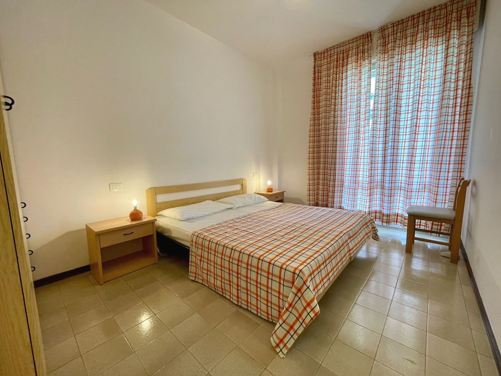 Apartment, 2 Bedrooms, Terrace, Garden View