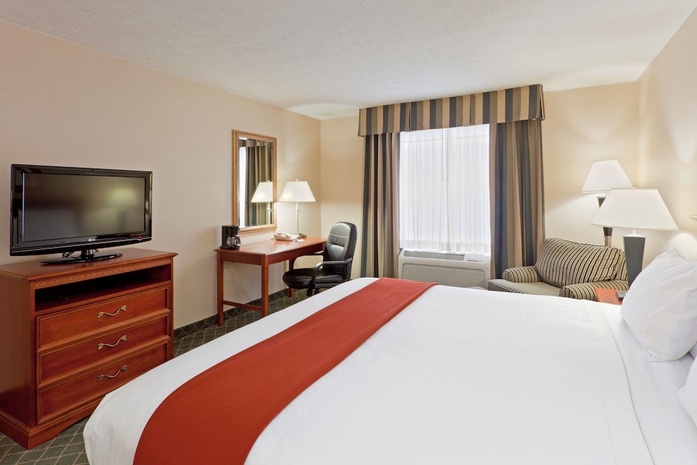 Standard Room, 1 King Bed - Photo 4