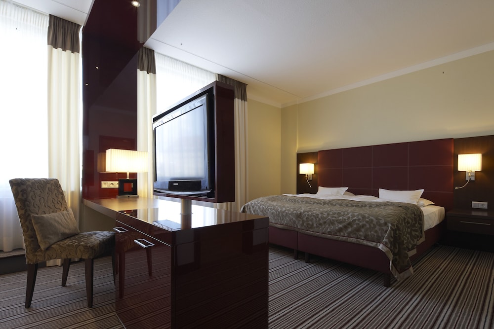 Executive Suite (Junior)