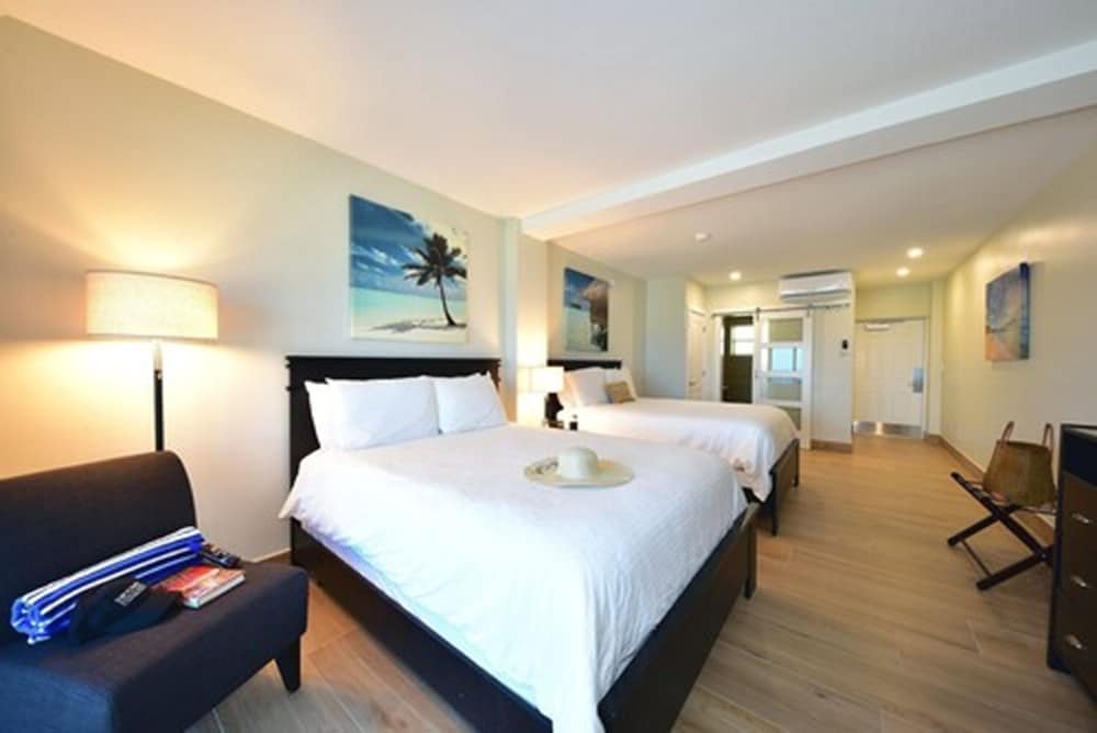 Standard Double Room, 2 Queen Beds, Oceanfront
