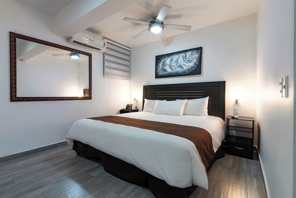 Loft - Photo 1