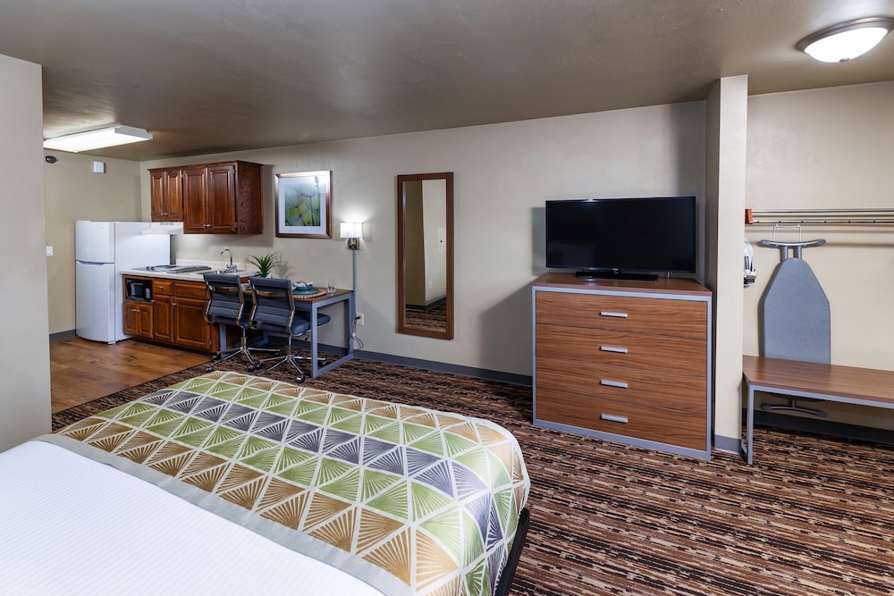 Room, 1 Queen Bed, Accessible photo 2
