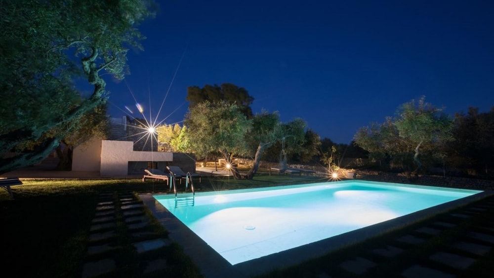 Villa photo 3