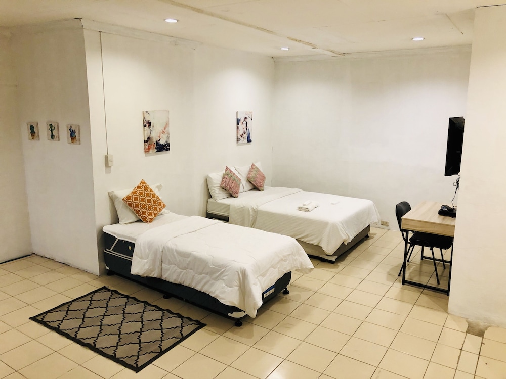 Classic Room, Multiple Beds, Annex Building photo 1