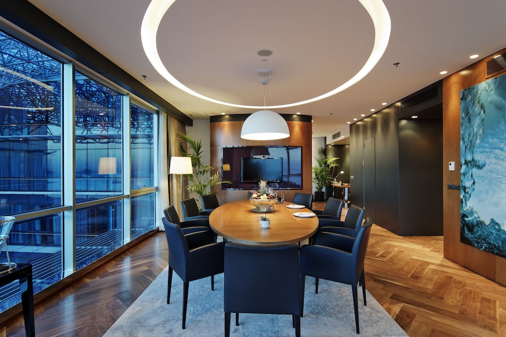 Presidential Suite