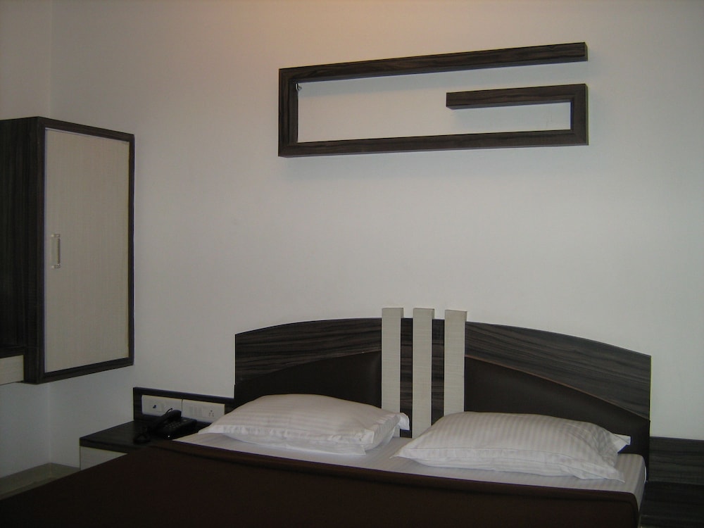 Double Non-AC Room photo 1