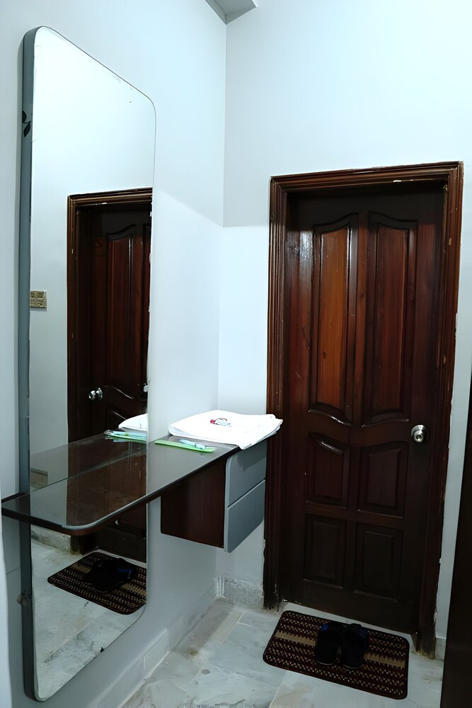 Deluxe Double or Twin Room photo 3