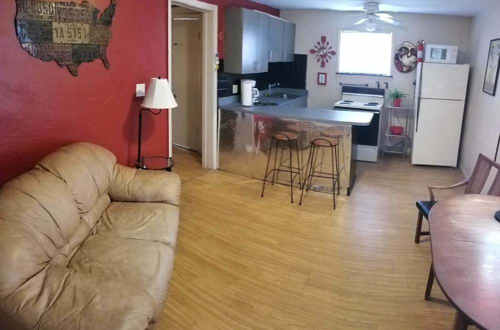 Cottage, Men only, Non Smoking (Dungeon ) photo 3