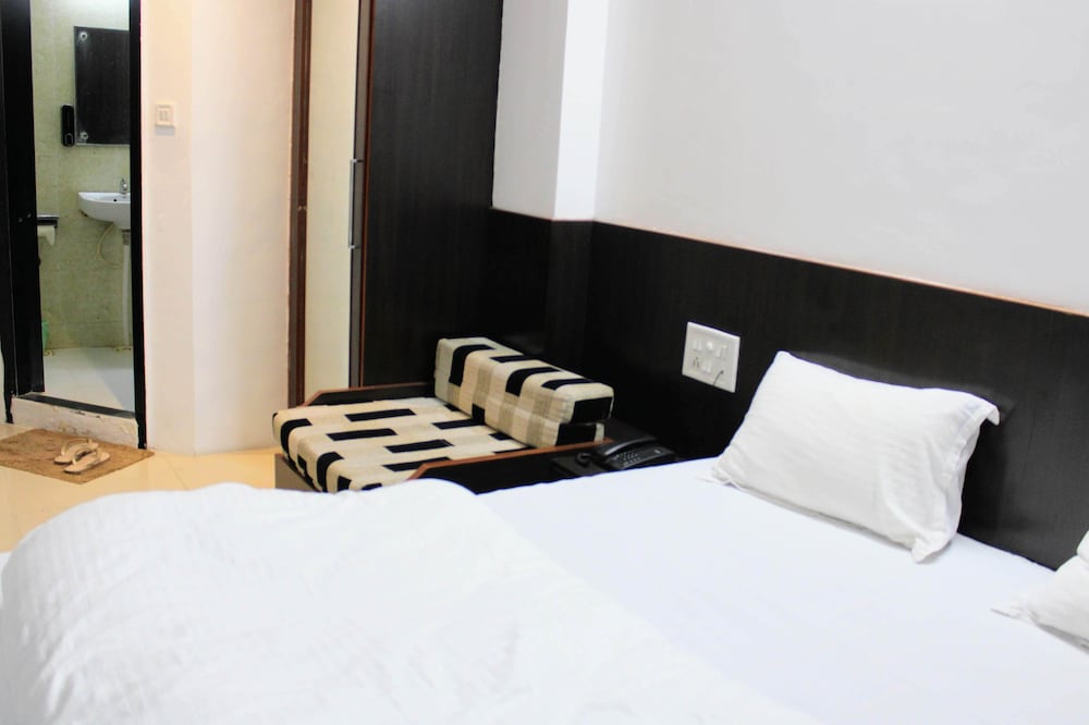 Deluxe Double Room photo 3
