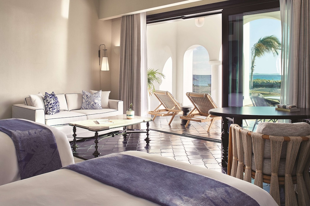 Deluxe Room, 2 Twin Beds, Beachfront