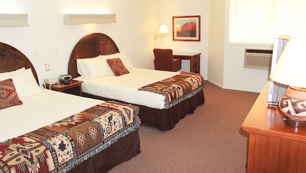 Standard Double Room, 2 Queen Beds photo 1