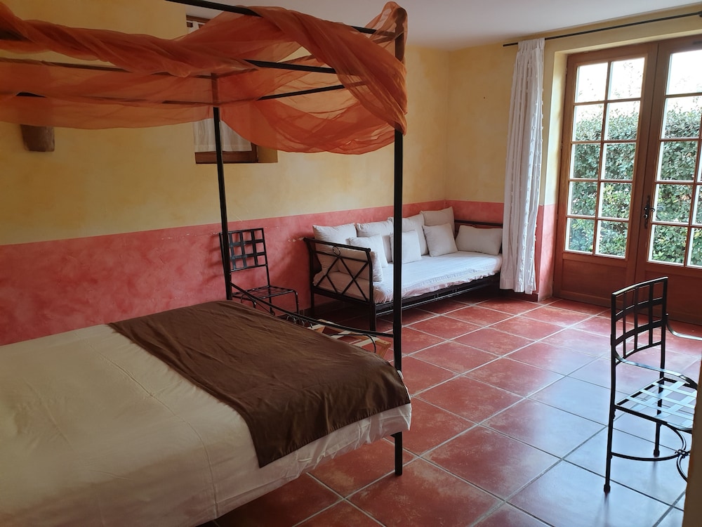Classic Double Room photo 2