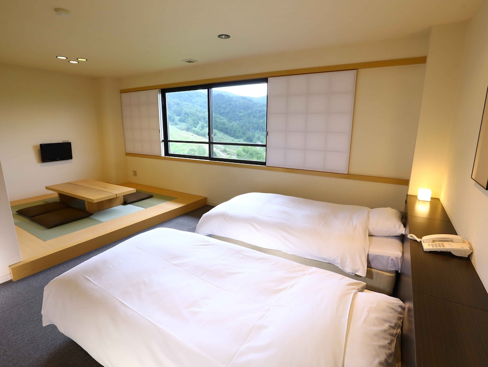 Western Japanese Style Room, New Building