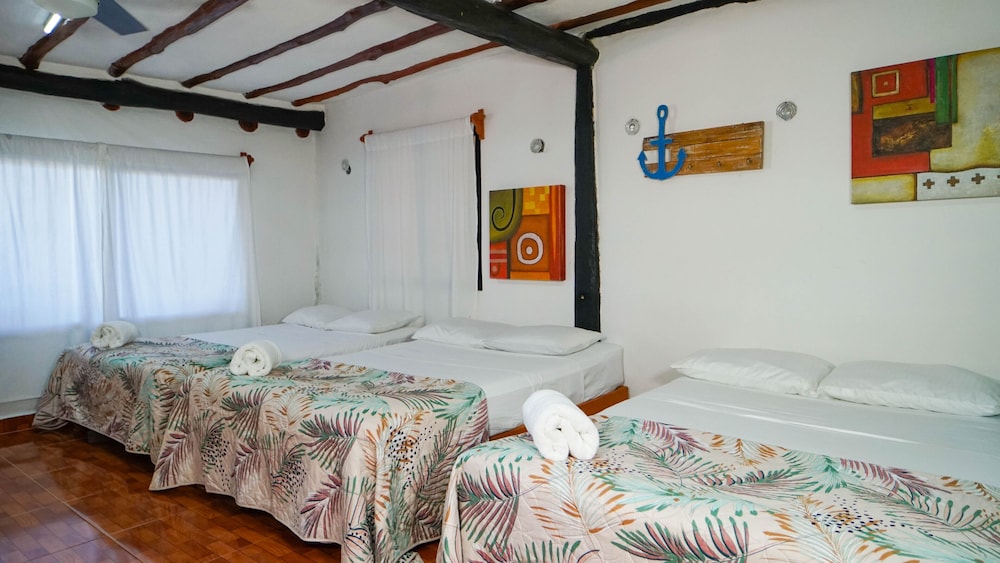 Basic Triple Room photo 2