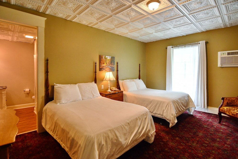 Room, 2 Double Beds photo 1