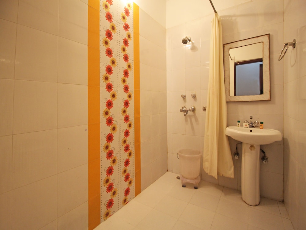 Standard Room photo 2