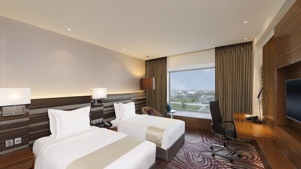 Standard Room, 2 Twin Beds, Smoking, City View Standard Room, 2 Twin Beds, Smoking, City View