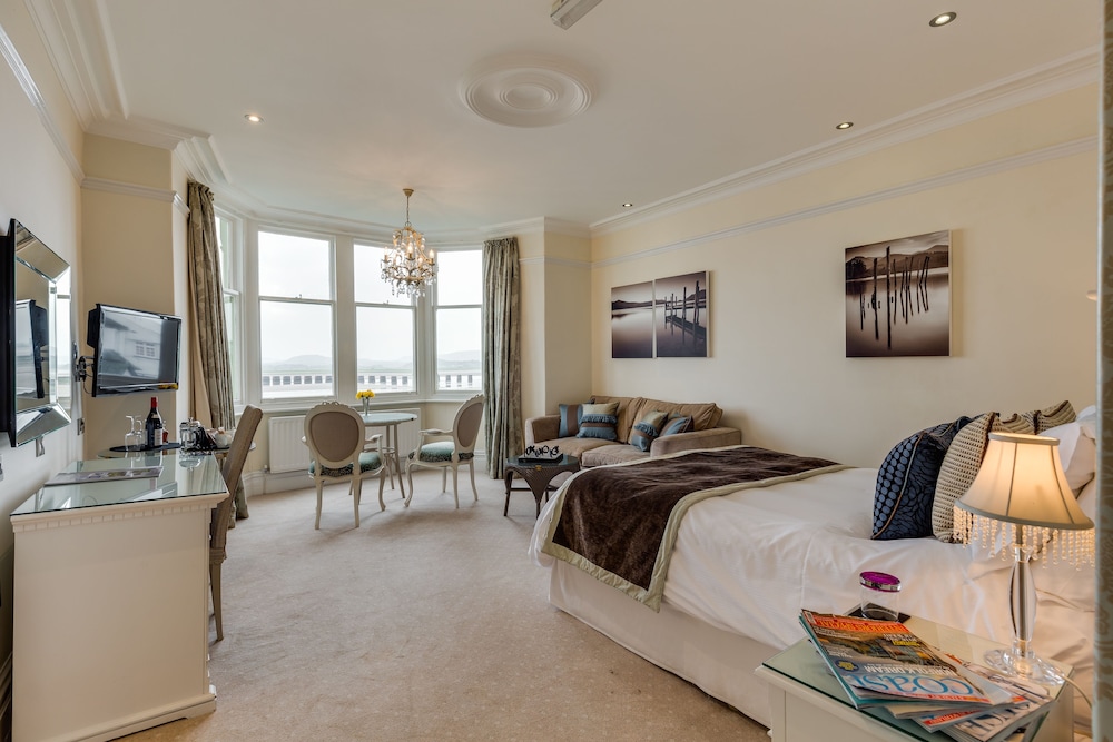 Suite (Two) photo 2