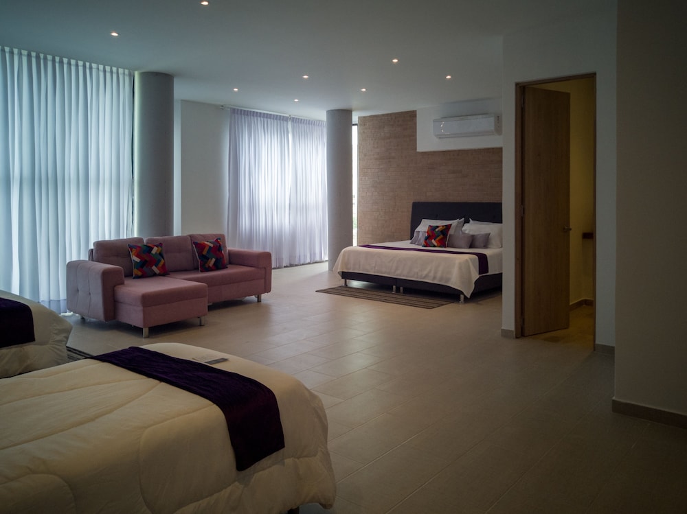 Deluxe Studio Suite photo 3