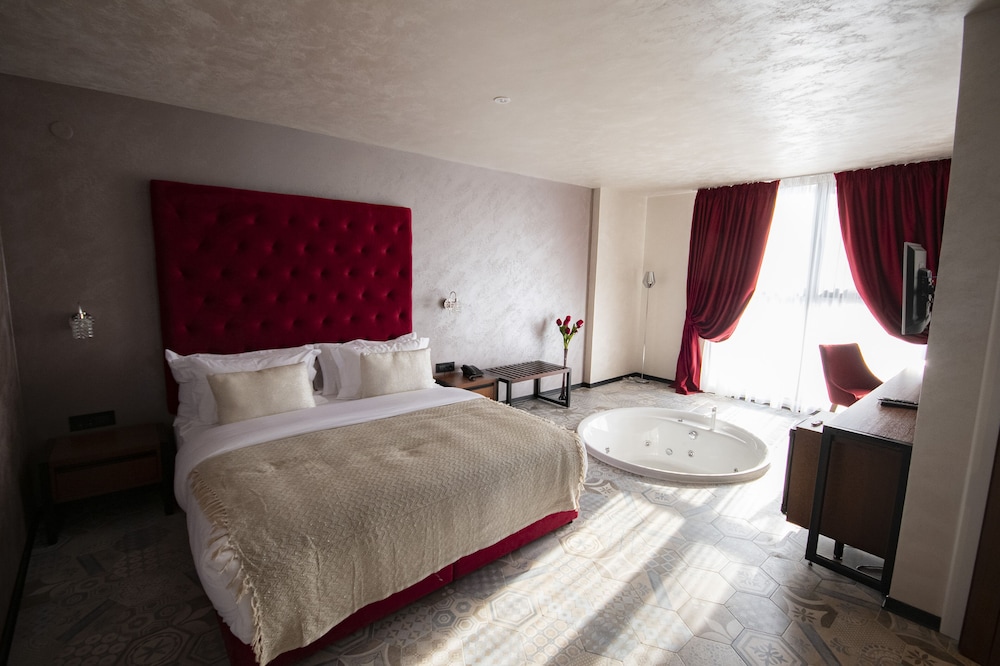 Luxury Apartment (A1)