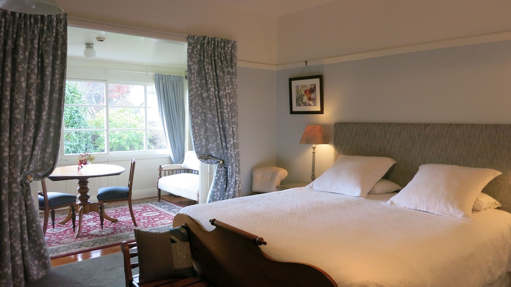 Standard Studio, Non Smoking, Balcony (SuperKing Ensuite Sunroom)