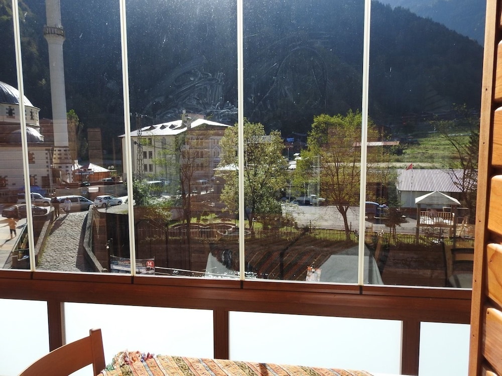 Standard Triple Room, Balcony photo 3