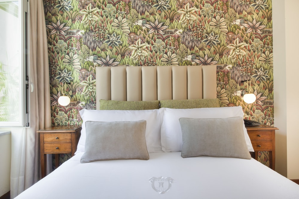 Junior Double Room