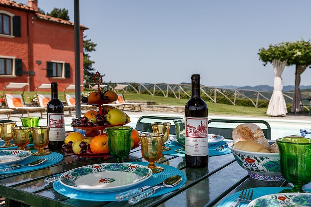 Villa, 4 Bedrooms (First Floor Collinaccia) photo 2